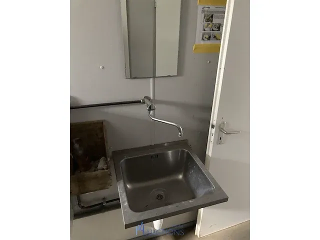 Wc-container - afbeelding 7 van  8