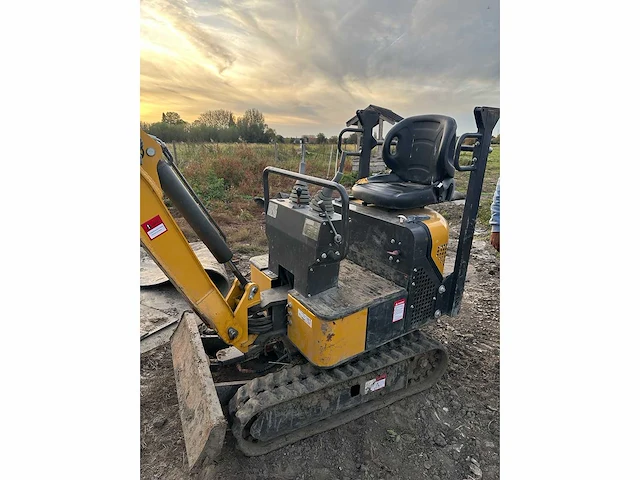 Wcm - ctx8010 - mini-excavator - 2020 - afbeelding 14 van  17