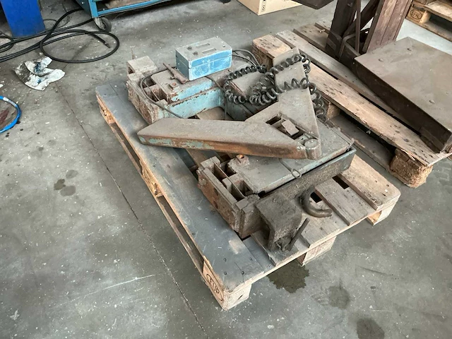 Weegschaal voor achter tractor - afbeelding 1 van  4