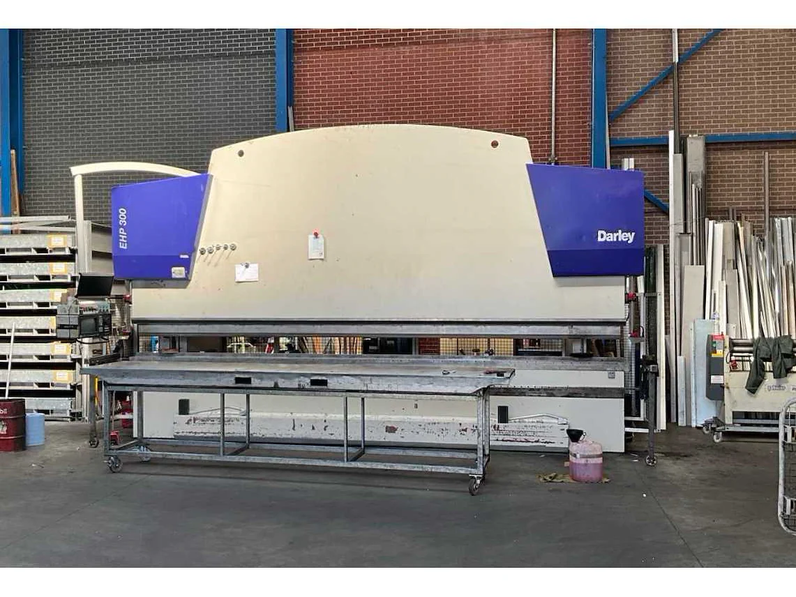 Weekveiling: metaalbewerking, aannemersmaterialen en design meubilair