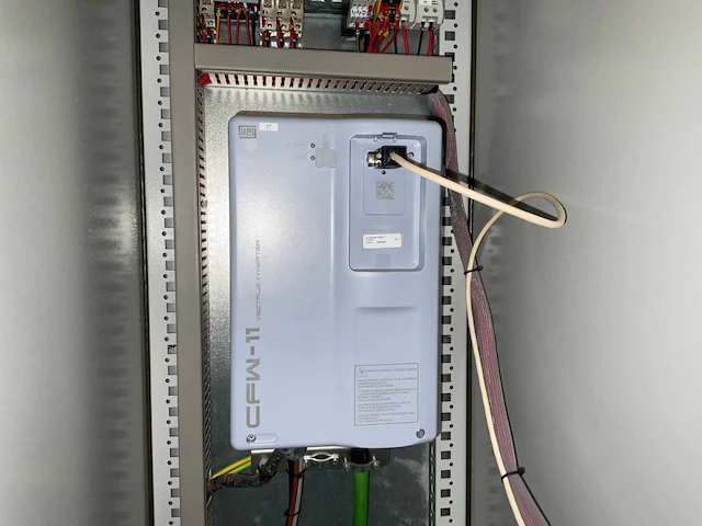 Weg eucfw110031t40fayz cfw-11 frequentieregelaar met schakelkast - afbeelding 2 van  17