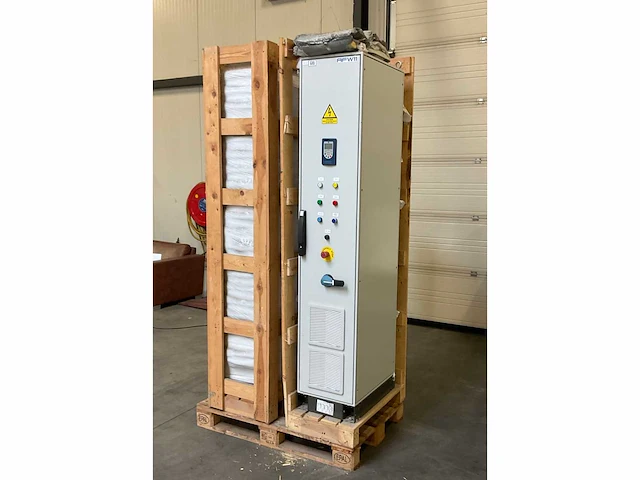 Weg eucfw110031t40fayz cfw-11 frequentieregelaar met schakelkast - afbeelding 1 van  17