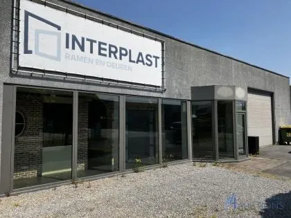 Wegens faillissement interplast groep bv - ramen en deuren, installatiemateriaal, heftruck te lokeren