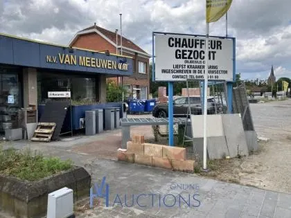 Wegens gerechtelijk beheer van meeuwen bouwmaterialen - diverse bouwmaterialen en inrichting te veerle - laakdal