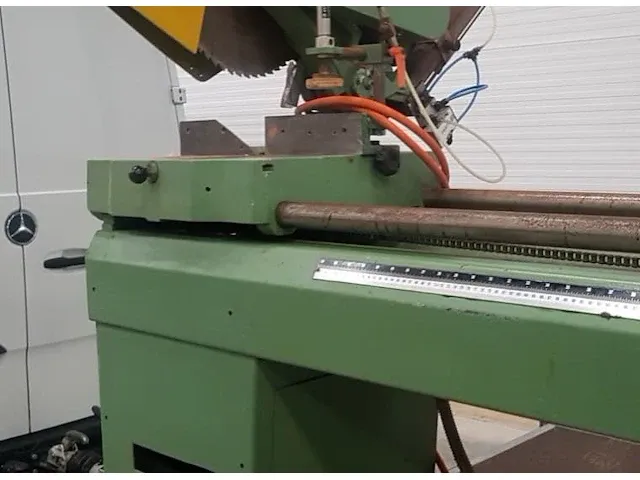 Wegoma 350 dubbel-verstek glaslattenzaag - afbeelding 2 van  9