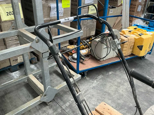 Weibang borstelmachine - afbeelding 6 van  6