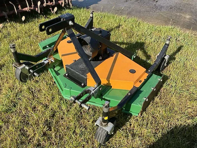 Weidebloter voor minitractor. - afbeelding 1 van  9