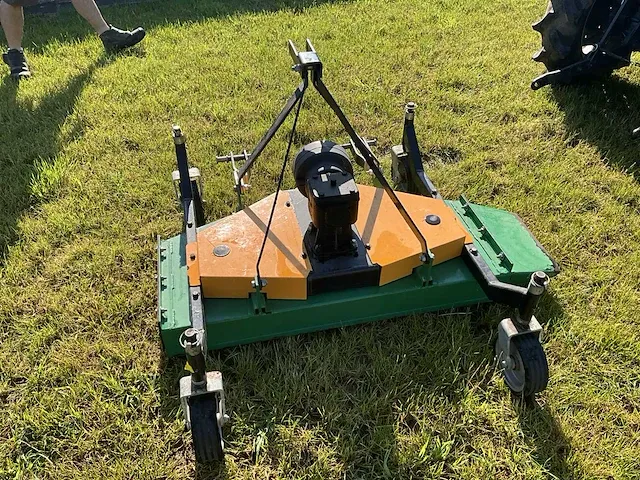 Weidebloter voor minitractor. - afbeelding 3 van  9