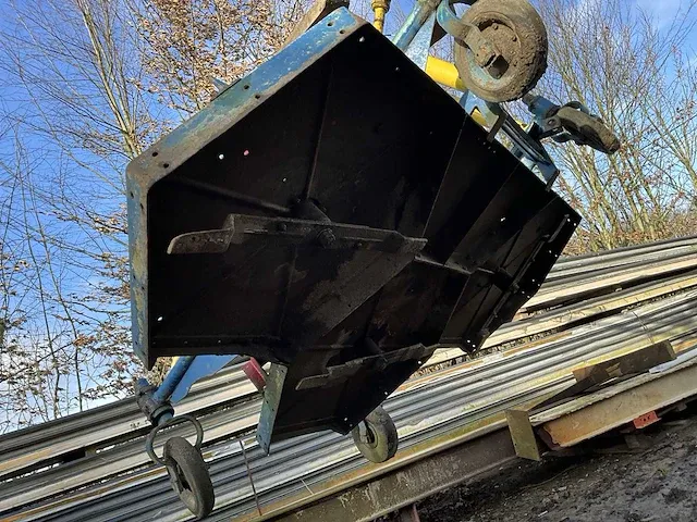 Weidebloter/maaier - afbeelding 7 van  7