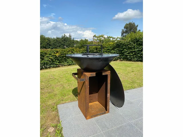 Welden cortenstaal barbecue handmade - afbeelding 1 van  6