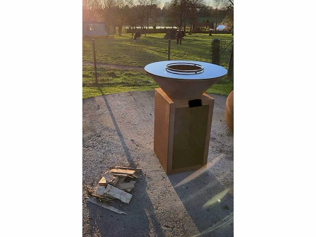 Welden cortenstaal barbecue handmade - afbeelding 4 van  6