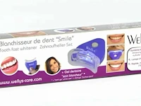 Wellys tandenbleekset-verzorgingsset met pasta en uv lamp - nieuw in verpakking - afbeelding 2 van  4