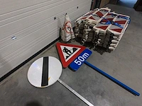 Wemas - bewegwijzeringsborden (37x) - afbeelding 1 van  6