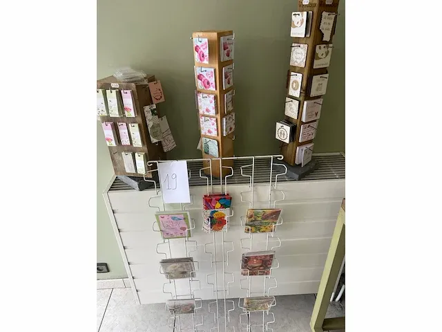 Wenskaartjes +staanders en rek - afbeelding 1 van  5
