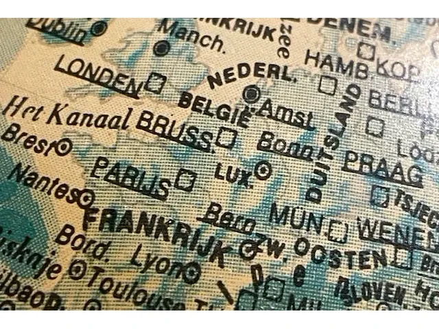Wereldbol - afbeelding 2 van  2