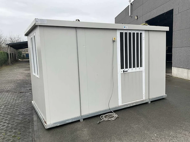 Werf container - afbeelding 12 van  22