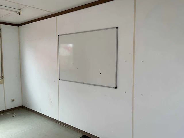 Werfcontainer 6 x 3 m - afbeelding 2 van  17