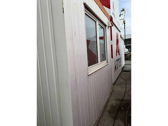 Werfcontainer 6 x 3 m - afbeelding 13 van  17