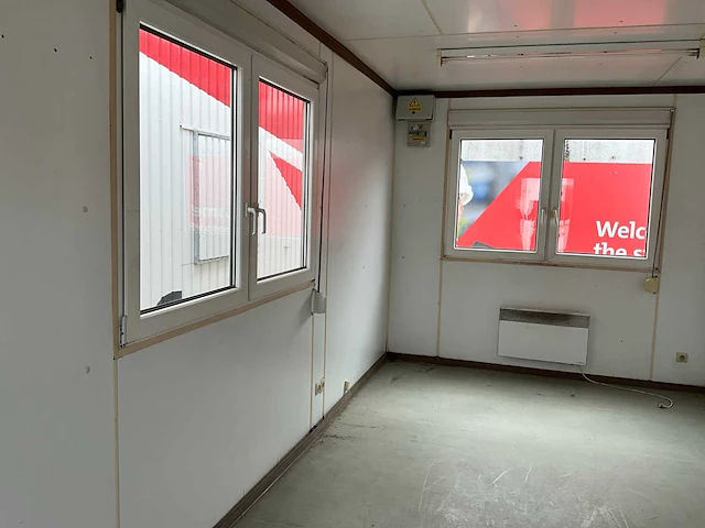 Werfcontainer 6 x 3 m - afbeelding 16 van  17