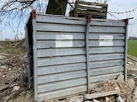 Werfcontainer met inhoud - afbeelding 2 van  7