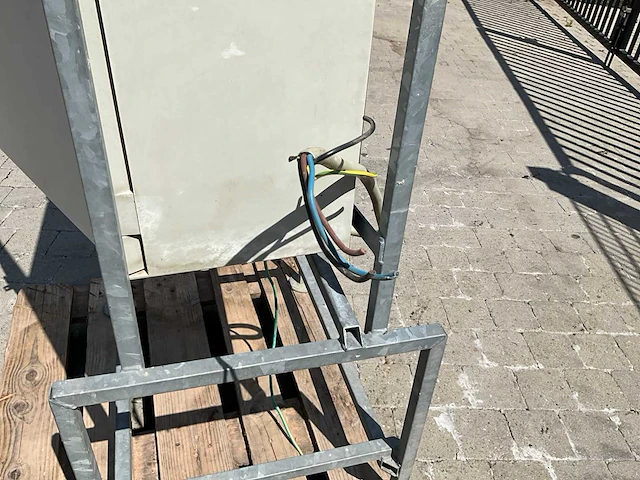Werfkast elektriciteit - afbeelding 14 van  14