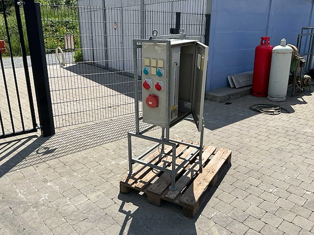 Werfkast elektriciteit - afbeelding 5 van  14