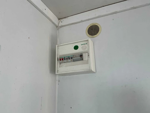 Werfkeet / werf bureau - afbeelding 8 van  8