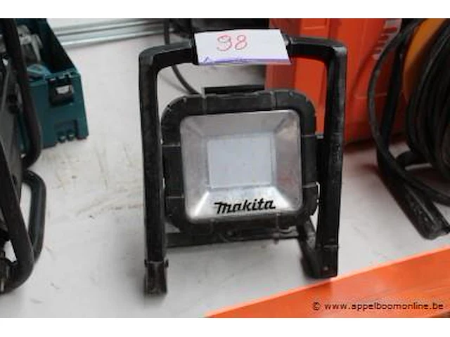Werflamp makita dml805, werking niet gekend - afbeelding 1 van  2