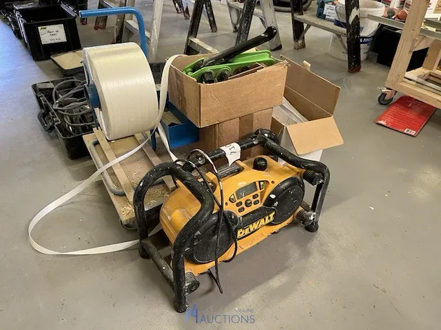 Werfradio dewalt - afbeelding 1 van  2