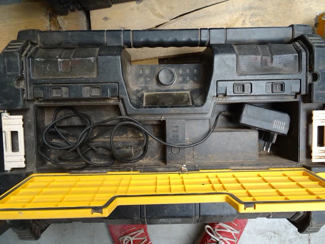 Werfradio dewalt - afbeelding 4 van  5