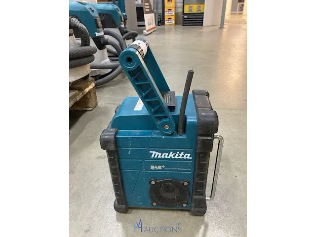 Werfradio makita - afbeelding 2 van  4