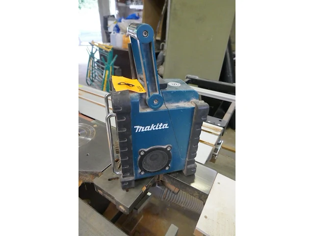 Werfradio makita - afbeelding 2 van  4