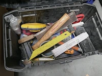 Werfradio + werkgereedschap - afbeelding 1 van  3