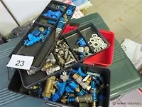Werkbak met diversen - afbeelding 1 van  3