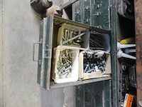 Werkbank en inhoud - afbeelding 5 van  14