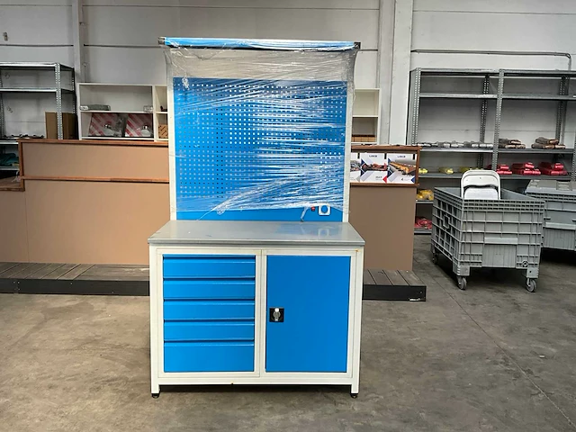 Werkbank in metaal - afbeelding 1 van  6