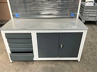 Werkbank in metaal - afbeelding 2 van  8