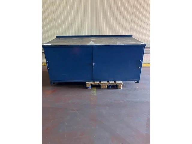 Werkbank / kast 2 meter - afbeelding 1 van  5
