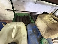 Werkbank met bankschroef, slijpmolen,…. - afbeelding 2 van  12