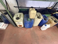 Werkbank met bankschroef, slijpmolen,…. - afbeelding 3 van  12