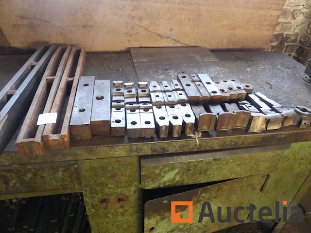 Werkbank met bankschroeven - afbeelding 1 van  7
