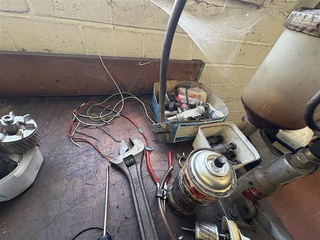 Werkbank met injectortester - afbeelding 3 van  9
