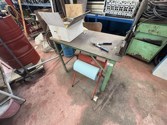 Werkbank met plaatschaar - afbeelding 1 van  7
