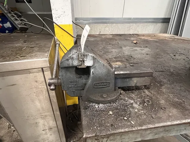 Werkbank - afbeelding 2 van  4