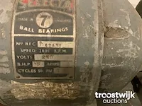 Werkbankslijpmachine - afbeelding 3 van  3