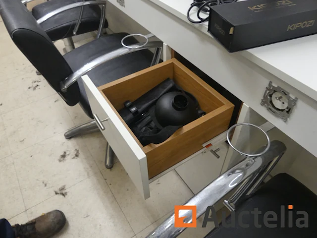 Werkbladen met 5 stoelen, 4 topmark lichtgevende spiegels - afbeelding 11 van  13