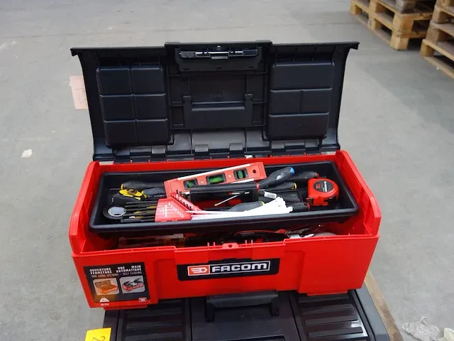 Werkkoffer met werkgereedschap - afbeelding 1 van  4