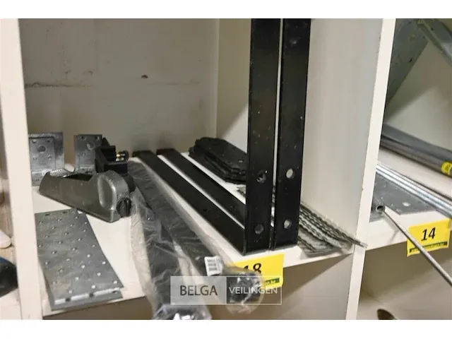 Werkmaterialen divers - afbeelding 1 van  2