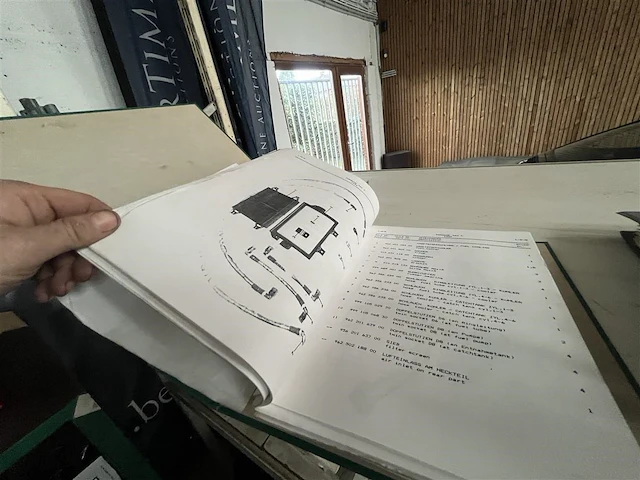 Werkplaatsboek porsche 962 - afbeelding 4 van  5