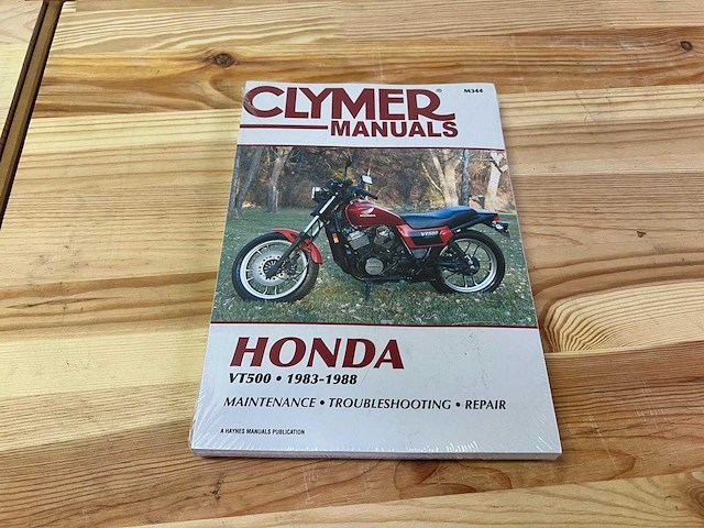 Werkplaatshandboek - clymer honda vt500 handleiding (1983–1988) - nieuw in verpakking - afbeelding 1 van  3